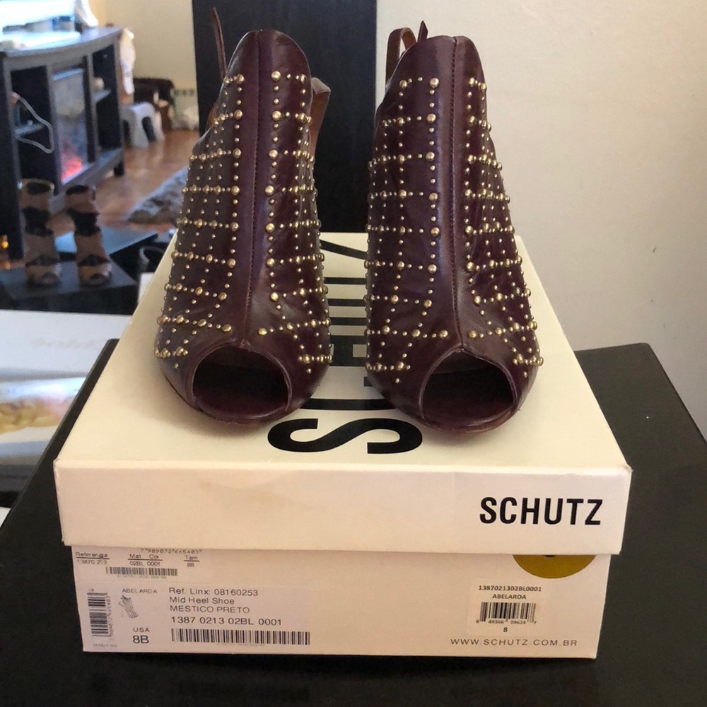 Schultz mid heel shoes